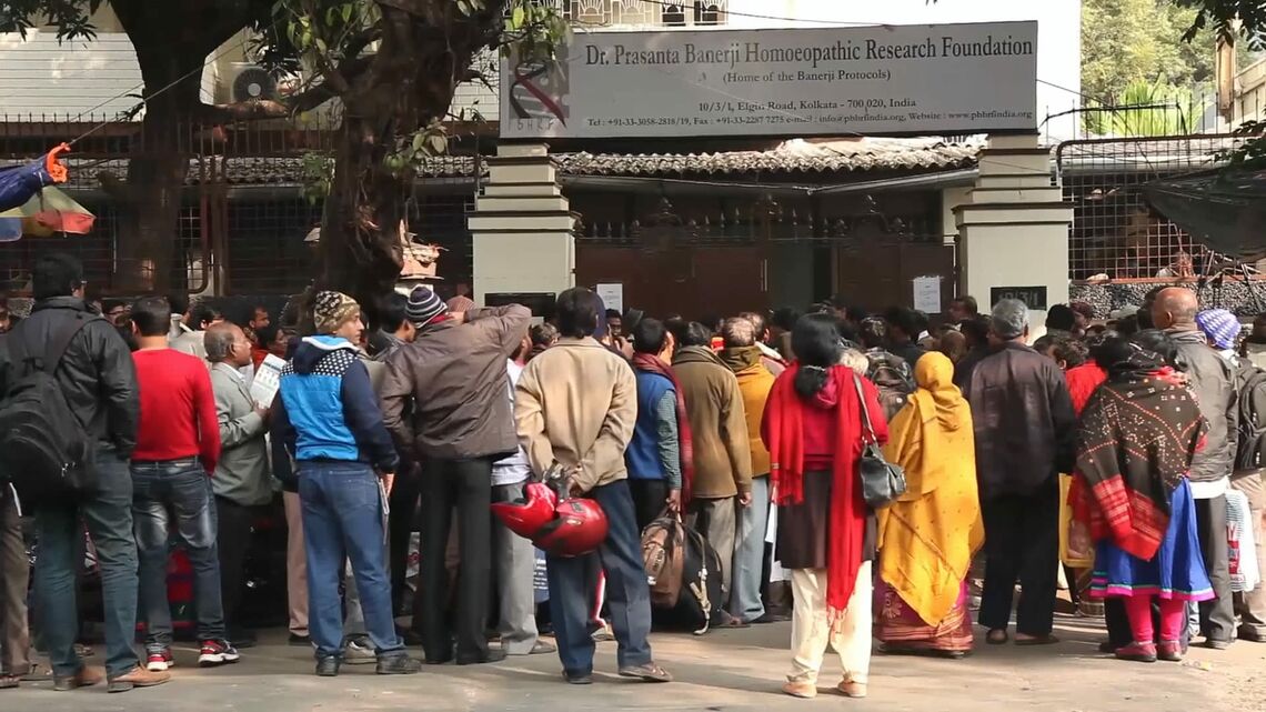 Line up at Banerji clinic